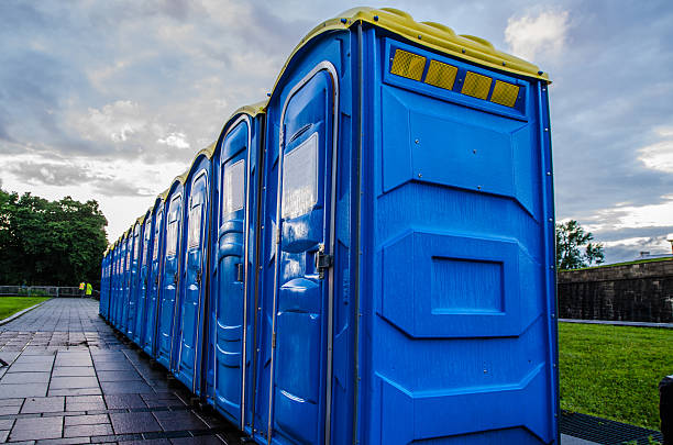 Best Temporary restroom rental  in Momence, IL